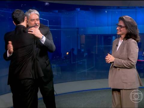 porno brasileiro amador - RJ 31/10/2025 - Despedida do jornalista William Bonner da bancada do Jornal Nacional. Assume seu lugar o jornalista César Tralli que vai apresentar o jornal ao lado da jornalista  Renata Vasconcellos - (Foto: Reprodução/TV Globo) DIREITOS RESERVADOS. NÃO PUBLICAR SEM AUTORIZAÇÃO DO DETENTOR DOS DIREITOS AUTORAIS E DE IMAGEM